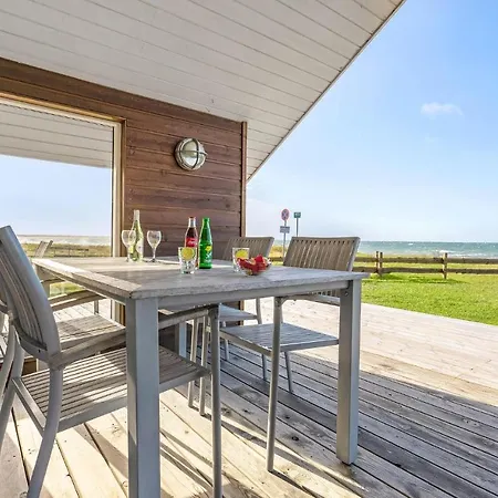 בית נופש Three-bedroom In