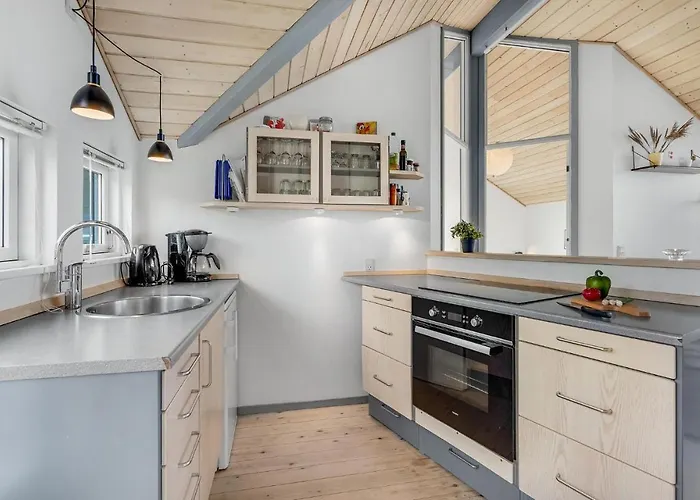 Three-bedroom In * سالغيليز
